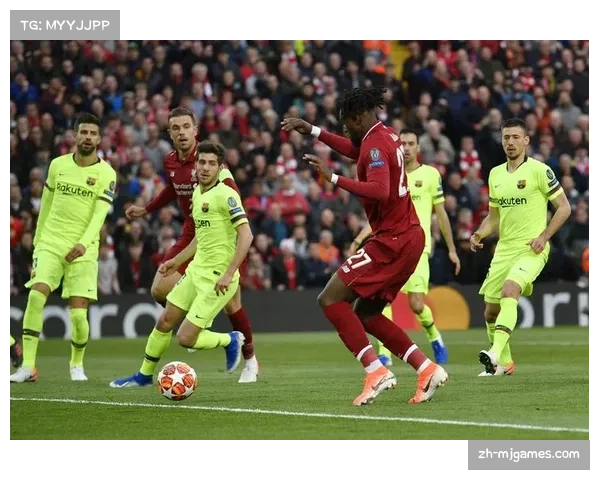 利兹联与水晶宫上演进球大战，场面开放