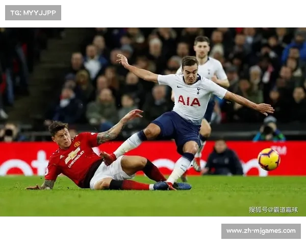 曼联对阵热刺战术对决：高位逼抢vs死亡三小，帅位危机下的焦点战